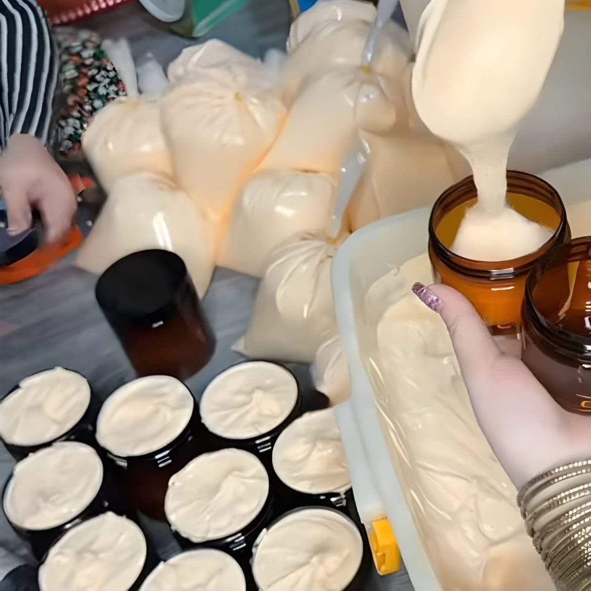 Zafrani Whitening Cream (250g) – Radiant Glow & Skin Repair Formula